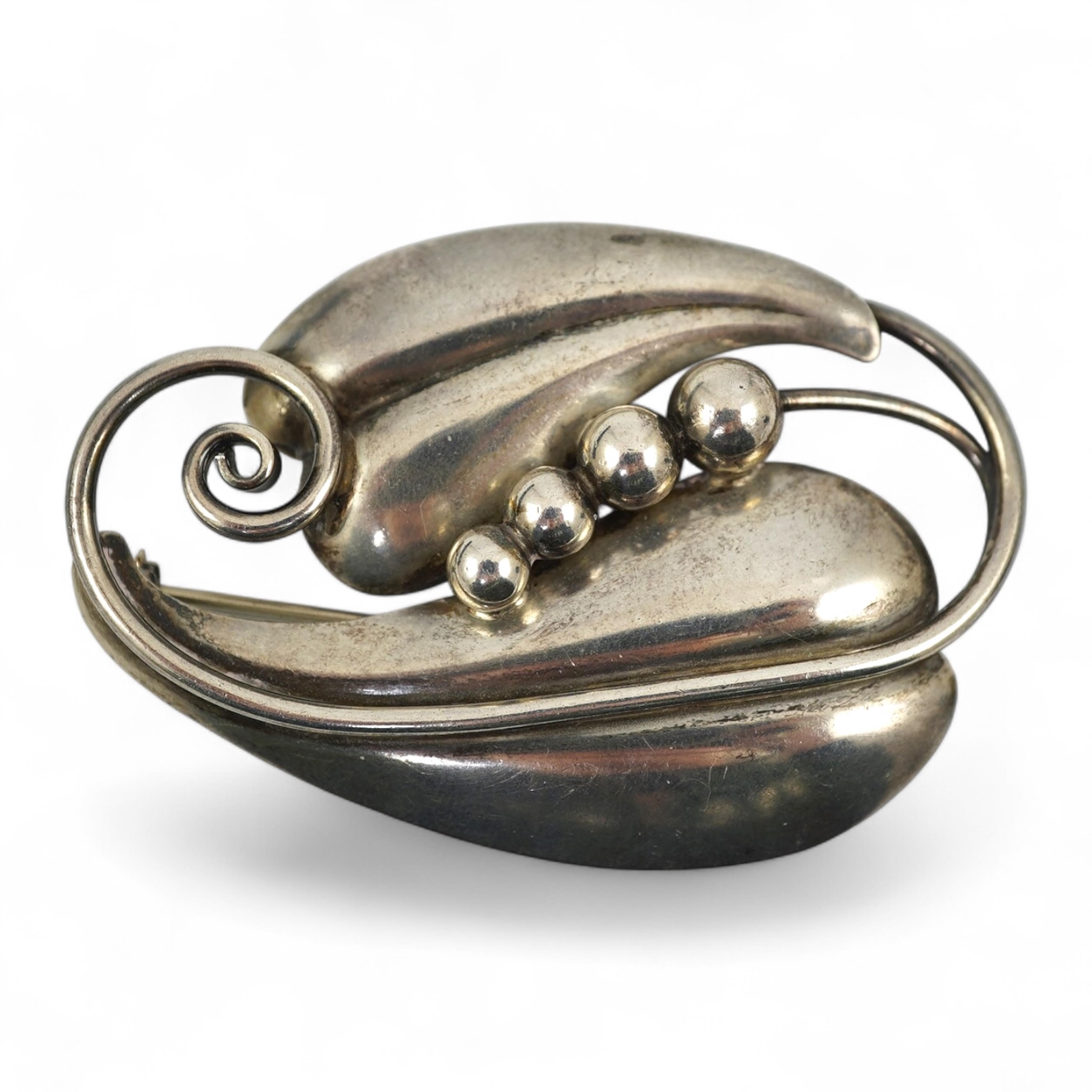 An Alphonse La Paglia sterling 925 leaf and berry brooch, no.130, 64mm, 21 grams.